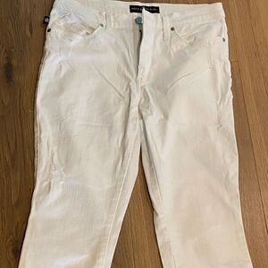Rock and Republic White Capris - size 12